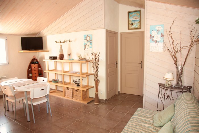 Entrée dans la pièce de vie du gîte