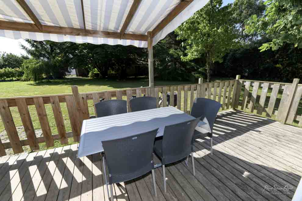 Terrasse couverte mobil-home aux sables d&apos;olonne