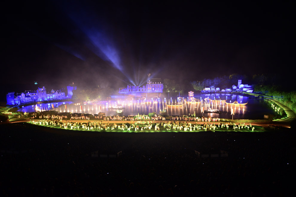 Des millions de spectateurs à la Cinescenie du Puy du Fou